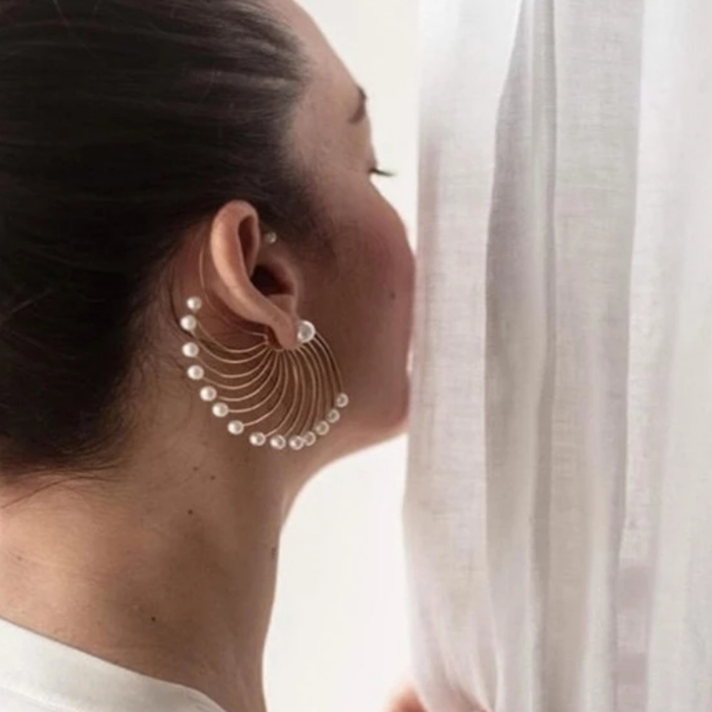 *Kiki* Asymmetrical Earring - Picture 2 of 6
